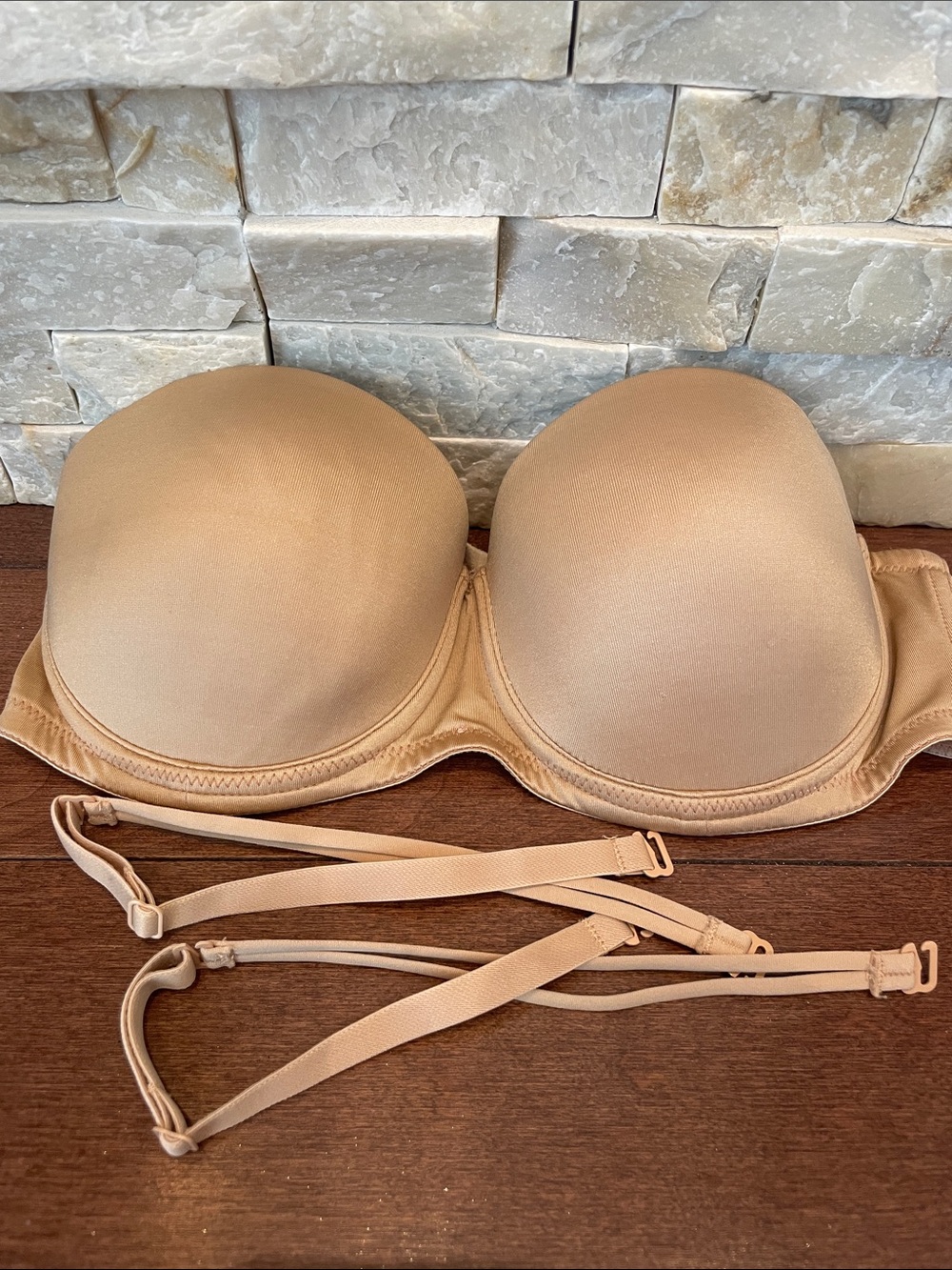 5/$25 La SENZA Nude Convertible Strapless Bra with Removable Straps